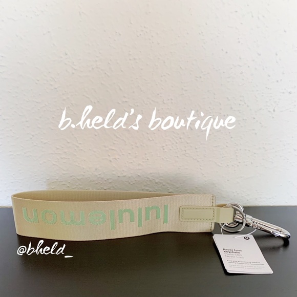 lululemon Never Lost Keychain (New Style) Trench/Pistachio OS Brand New NWT - Picture 3 of 12